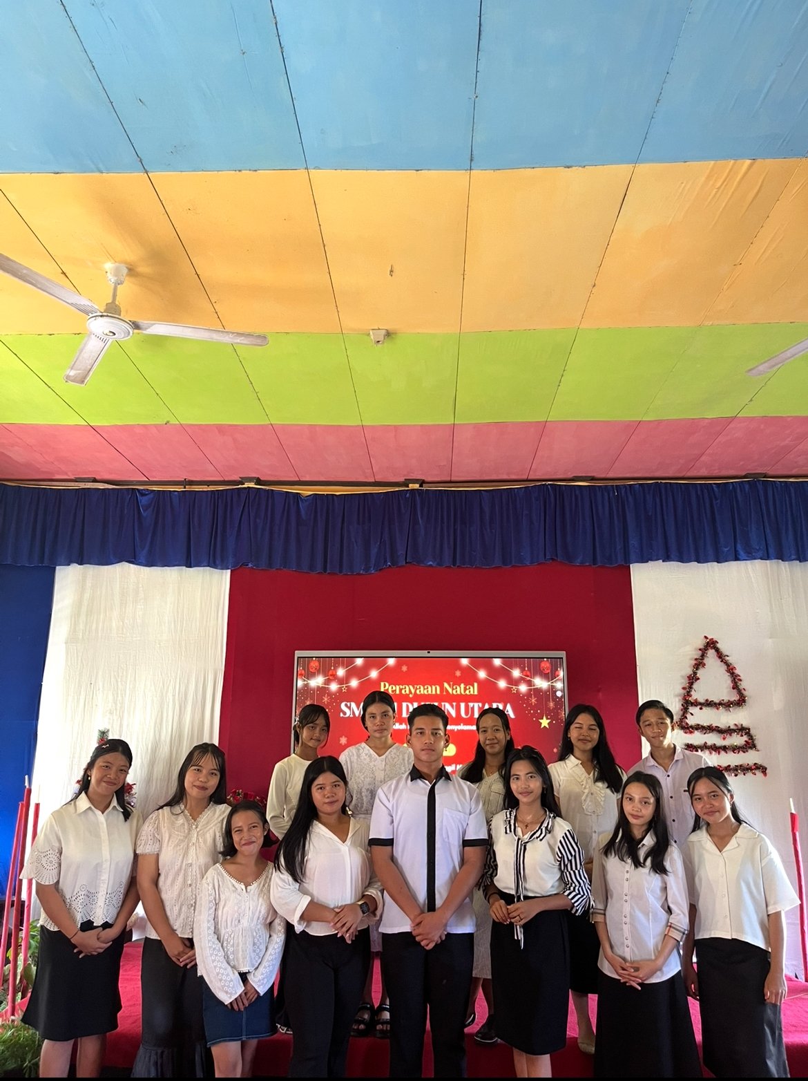 Perayaan Natal SMAN 1 Dusun Utara (5)