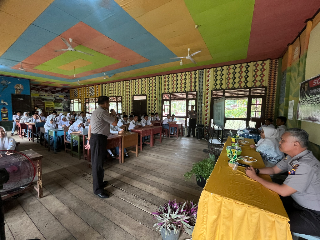 Sosialisasi dari Polres Barito selatan, Selasa, 27 Januari 2025 (3)