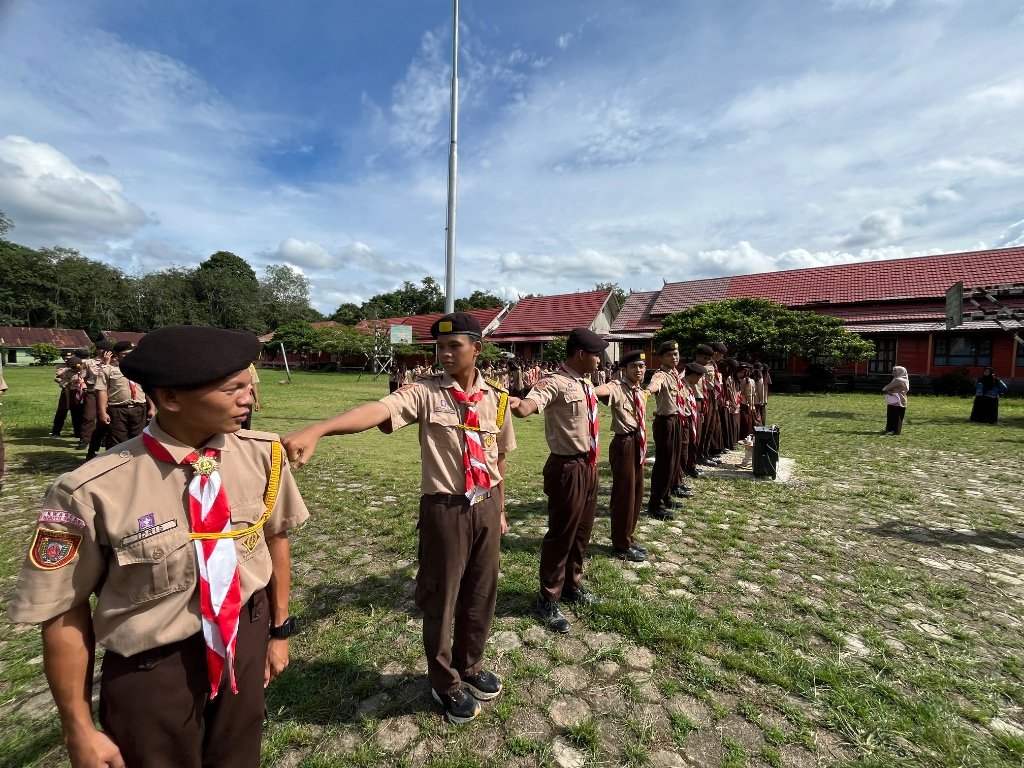 Ekstrakurikuler Pramuka (7)