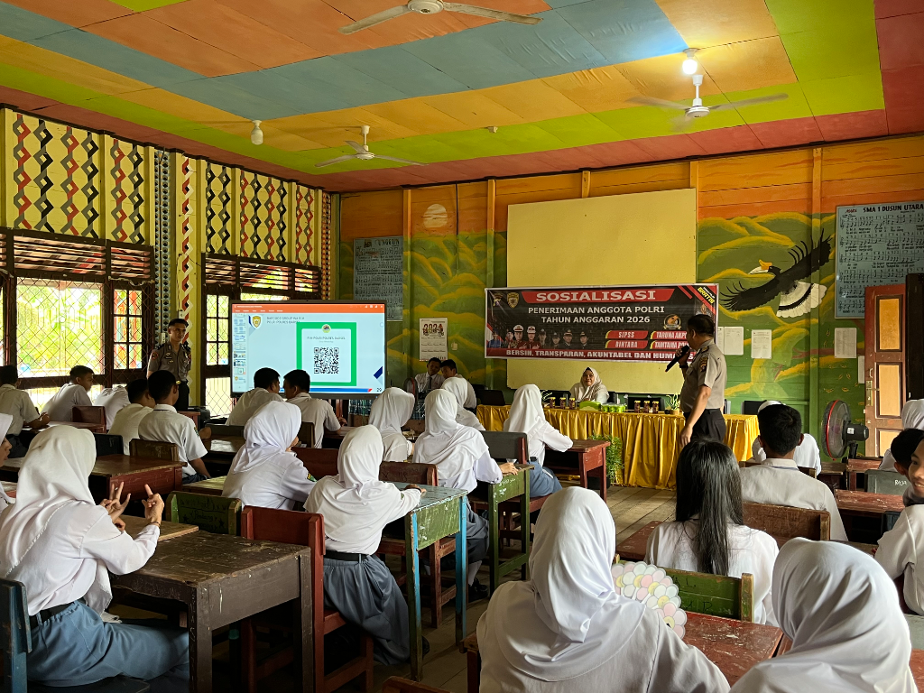 Siswa SMAN 1 Dusun Utara Antusias Ikuti Sosialisasi Penerimaan Anggota Polri TA 2026